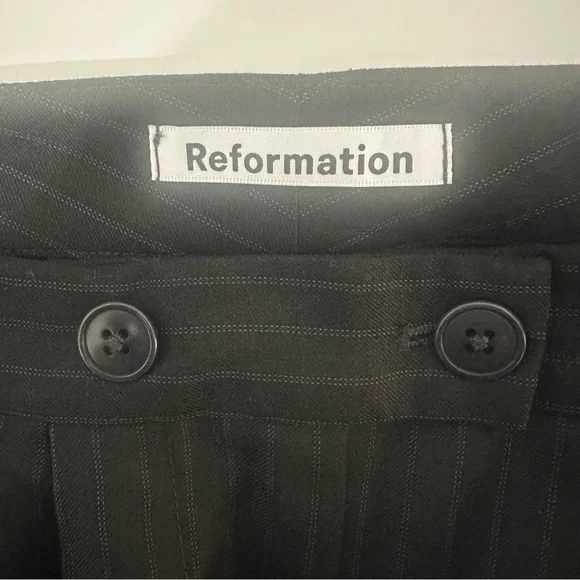 Reformation Sugar Pant Grey Pinstripe Pleated - Picture 5 of 8